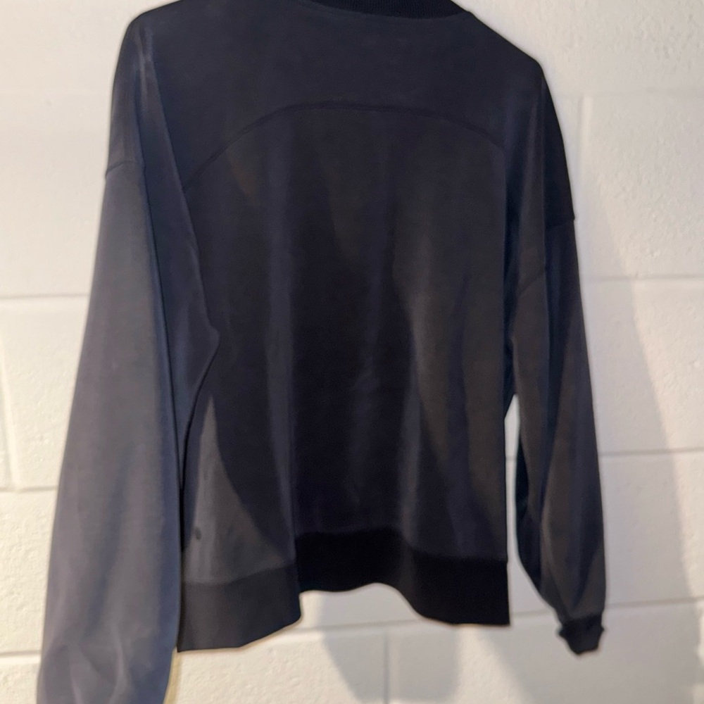 Women's lululemon Gray Sweater - Picture 2 of 2